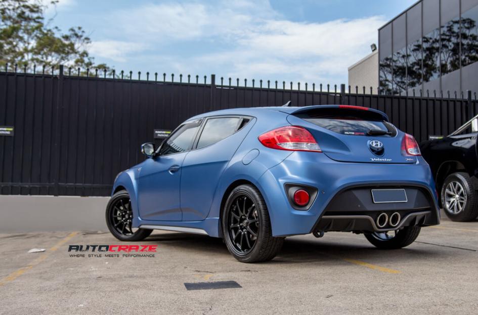 HYUNDAI VELOSTER ROTATE MATTE BLACK 